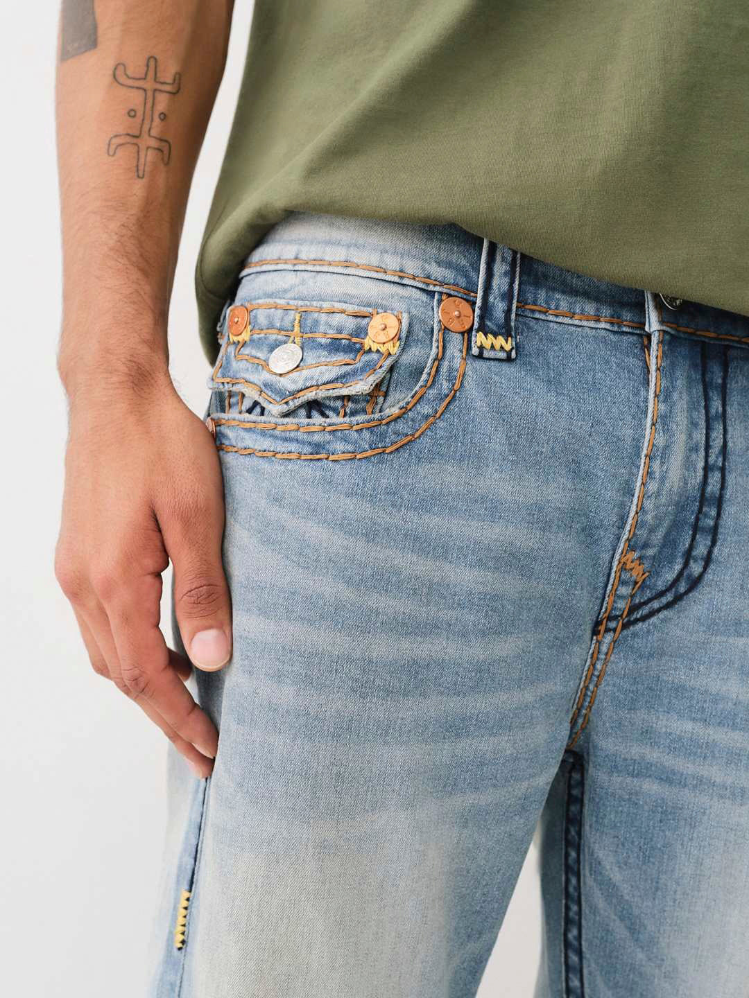 True Religion Men Super T Billy Bootcut Fit Medium Wash Jeans