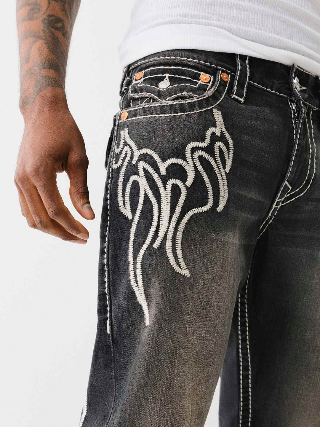 True Religion Men BIG T Billy Bootcut Fit Pure Cotton Mid Rise Jeans