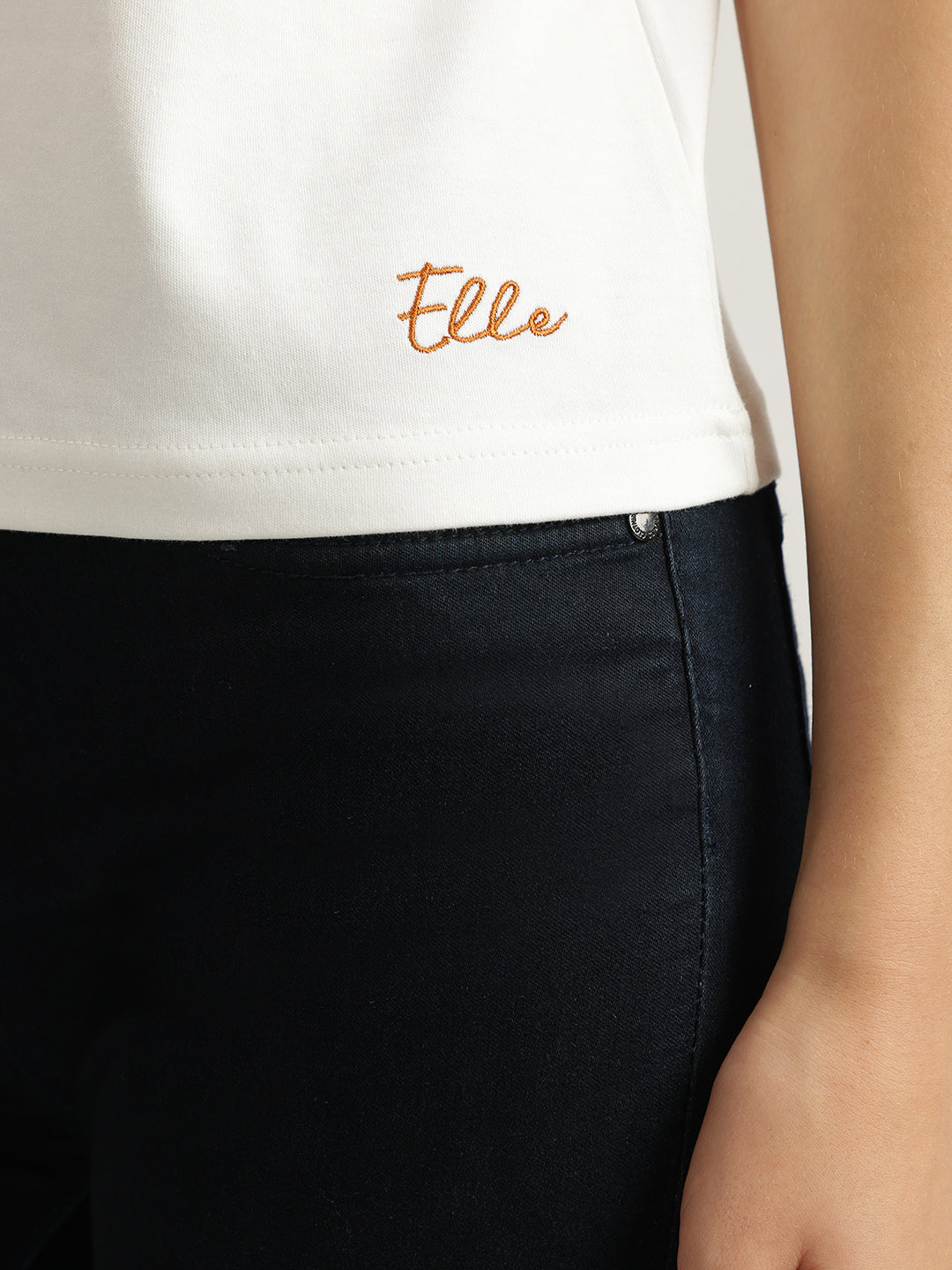 Elle Women Off White Solid Peter Pan Collar Short Sleeves Tshirt