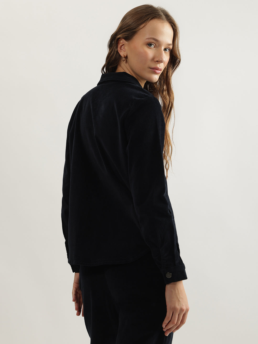 Elle Women Navy Solid Spread Collar Full Sleeves Top