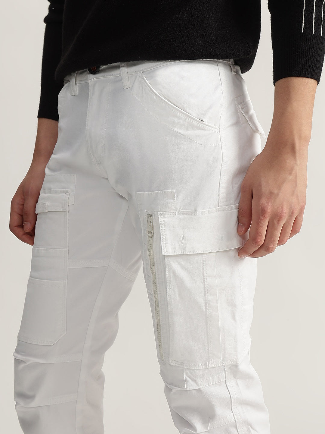 Shop Iconic Men White Solid Regular Fit Cargo Trouser Online