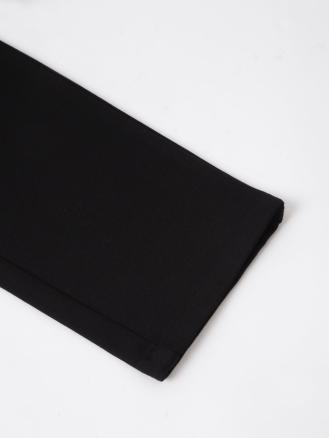 Iconic Men Black Regular Fit Solid Jogger