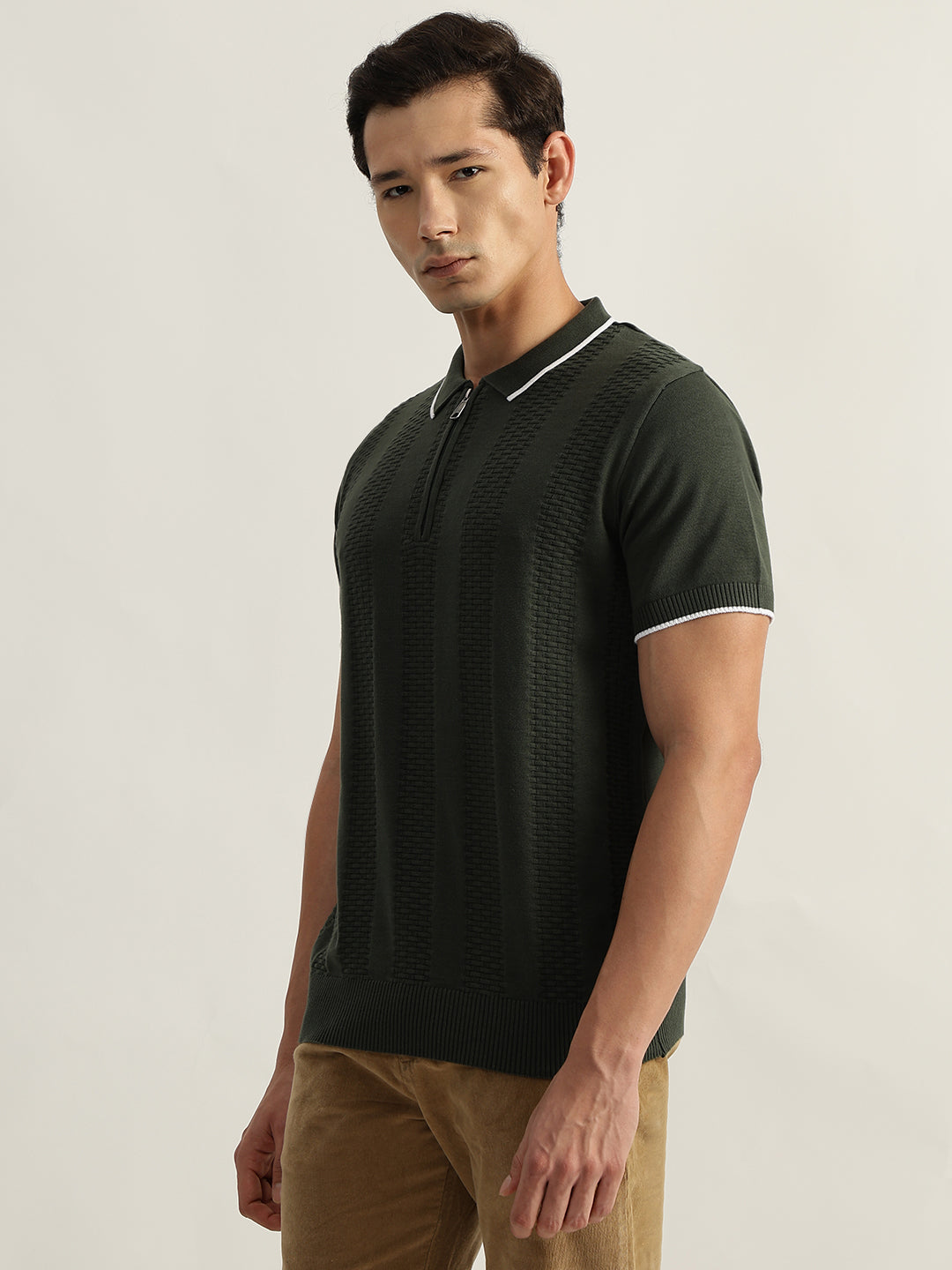 Iconic Men Olive Solid Polo Collar Short Sleeves Tshirt
