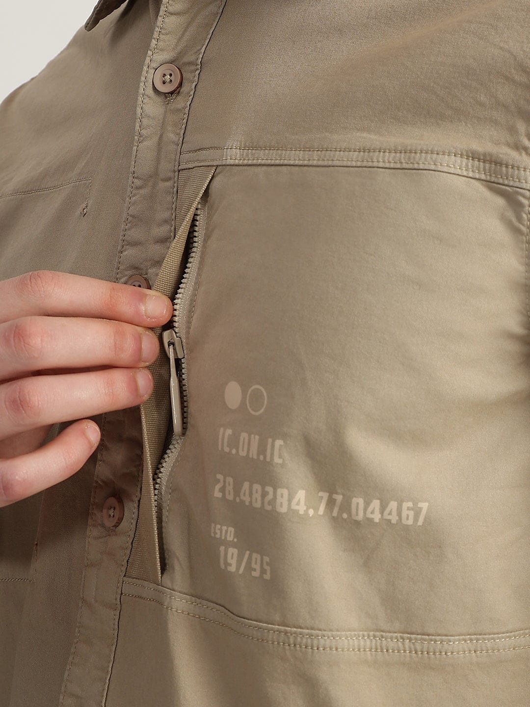 Iconic Men Beige Solid Shirt Collar Shirt