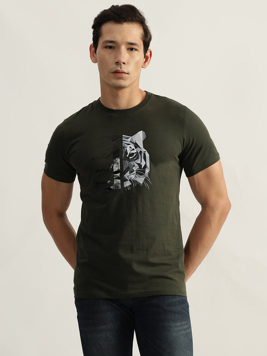 Iconic Men Olive Printed Round Neck Short Sleeves Tshirt