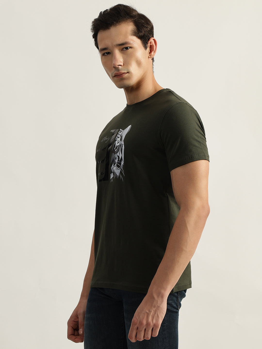 Iconic Men Olive Printed Round Neck Short Sleeves Tshirt