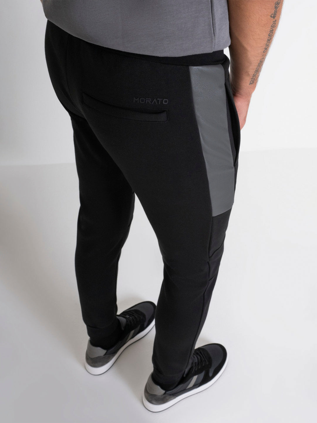 Antony Morato Men Black Solid Slim Fit Mid-Rise Jogger Style Track Pants