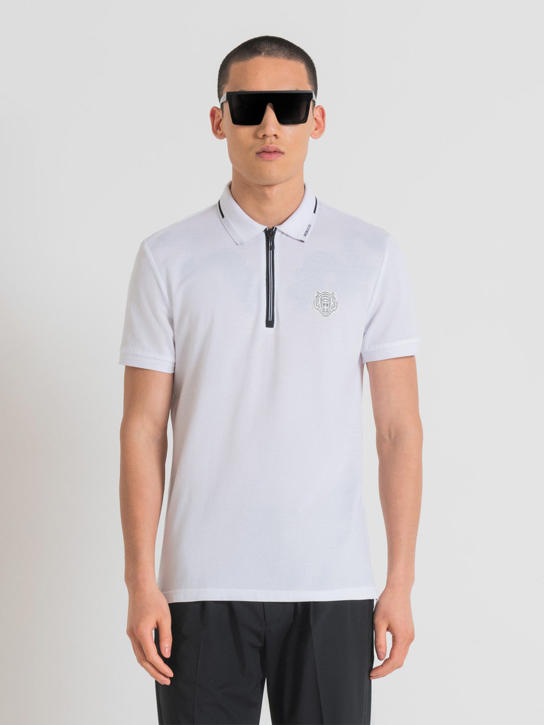 Antony Morato Men White Solid Collared Short Sleeves Polo Tshirt