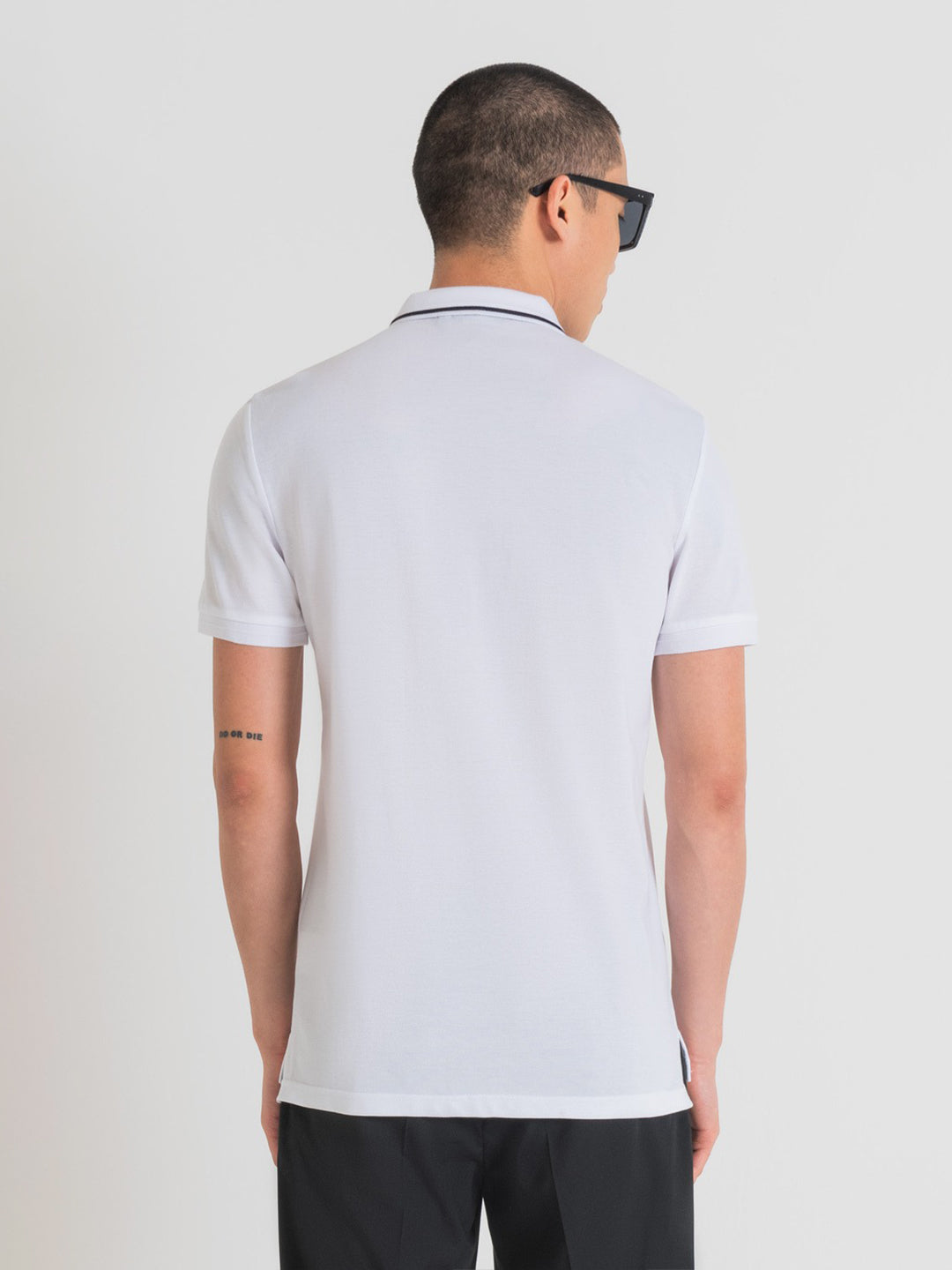 Antony Morato Men White Solid Collared Short Sleeves Polo Tshirt