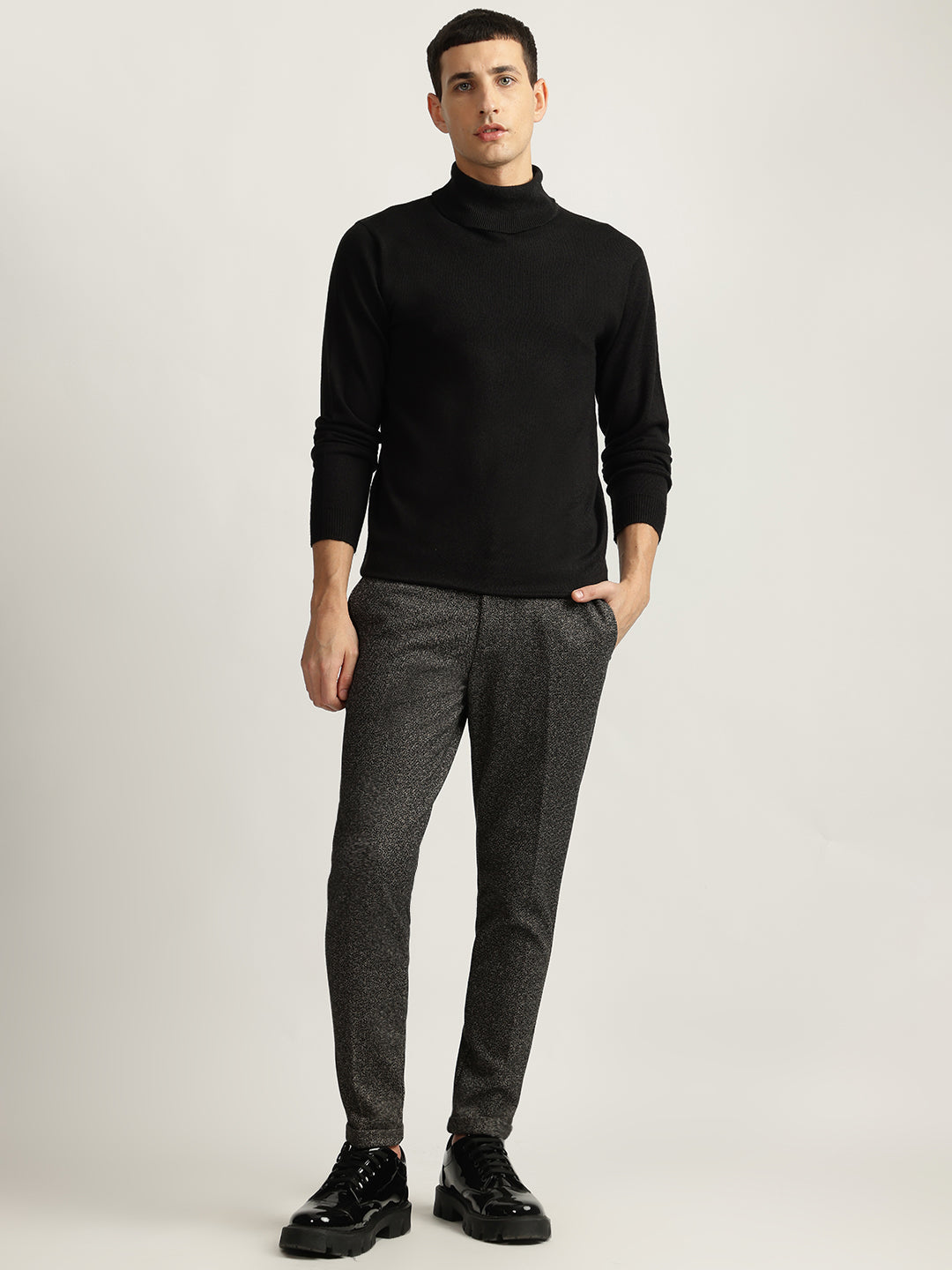 Antony Morato Men Solid Mid-Rise Flat-Front Trouser