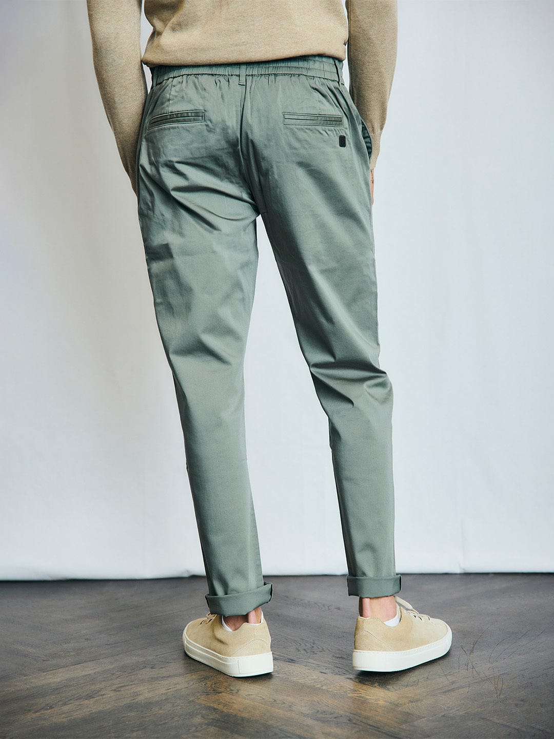 Bruun & Stengade Men Green Regular Fit Solid Trouser