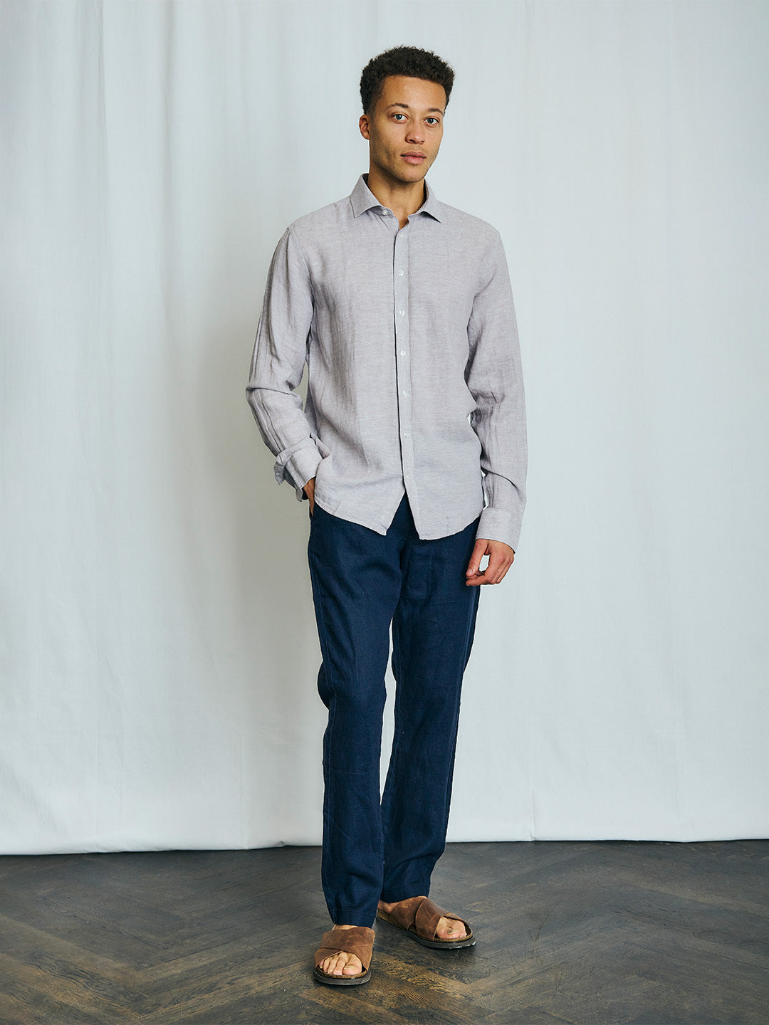 Bruun & Stengade Men Navy Regular Fit Solid Trouser