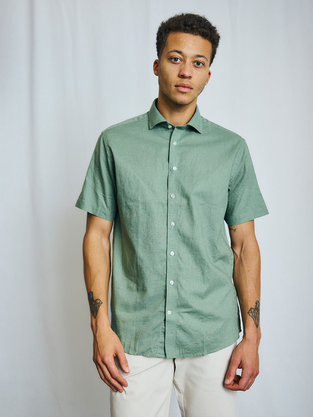 Bruun & Stengade Men Green Solid Collar Shirt