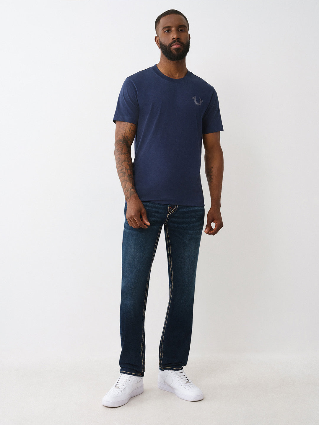 TRUE RELIGION Men GENO Big T Navy Blue Jeans