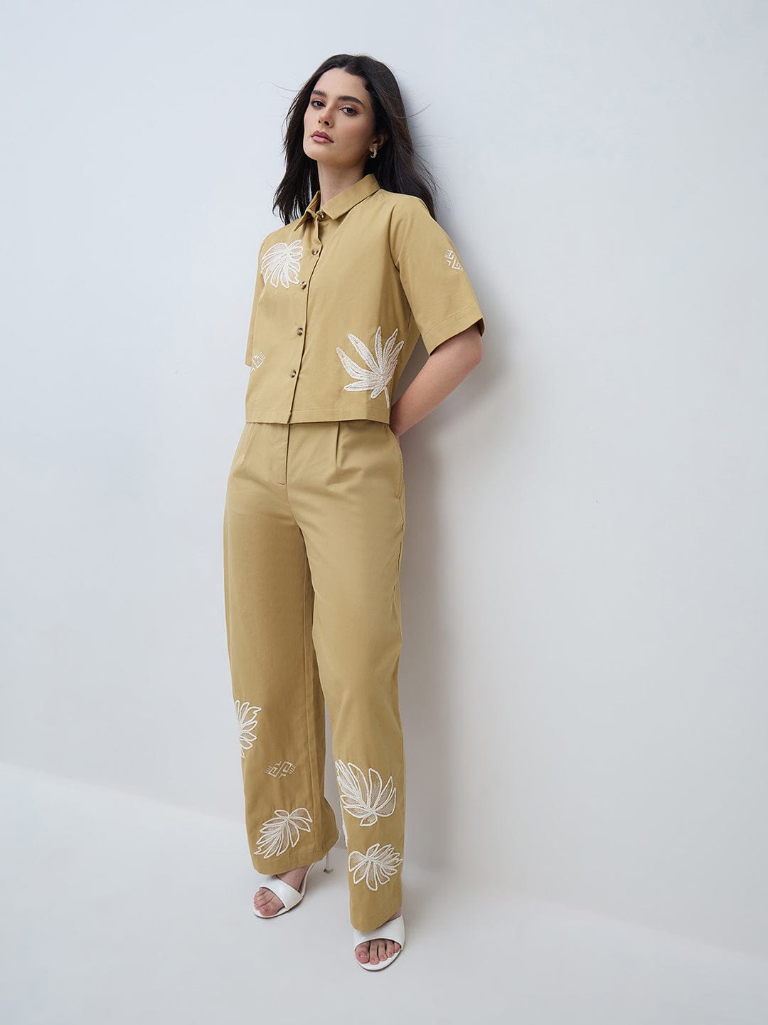 Elle Women Beige Printed Pure Cotton Collared Boxy Fit Top