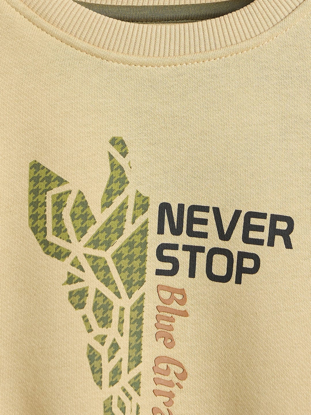 Blue Giraffe Boys Regular Fit Cream Printed Sweatshirt