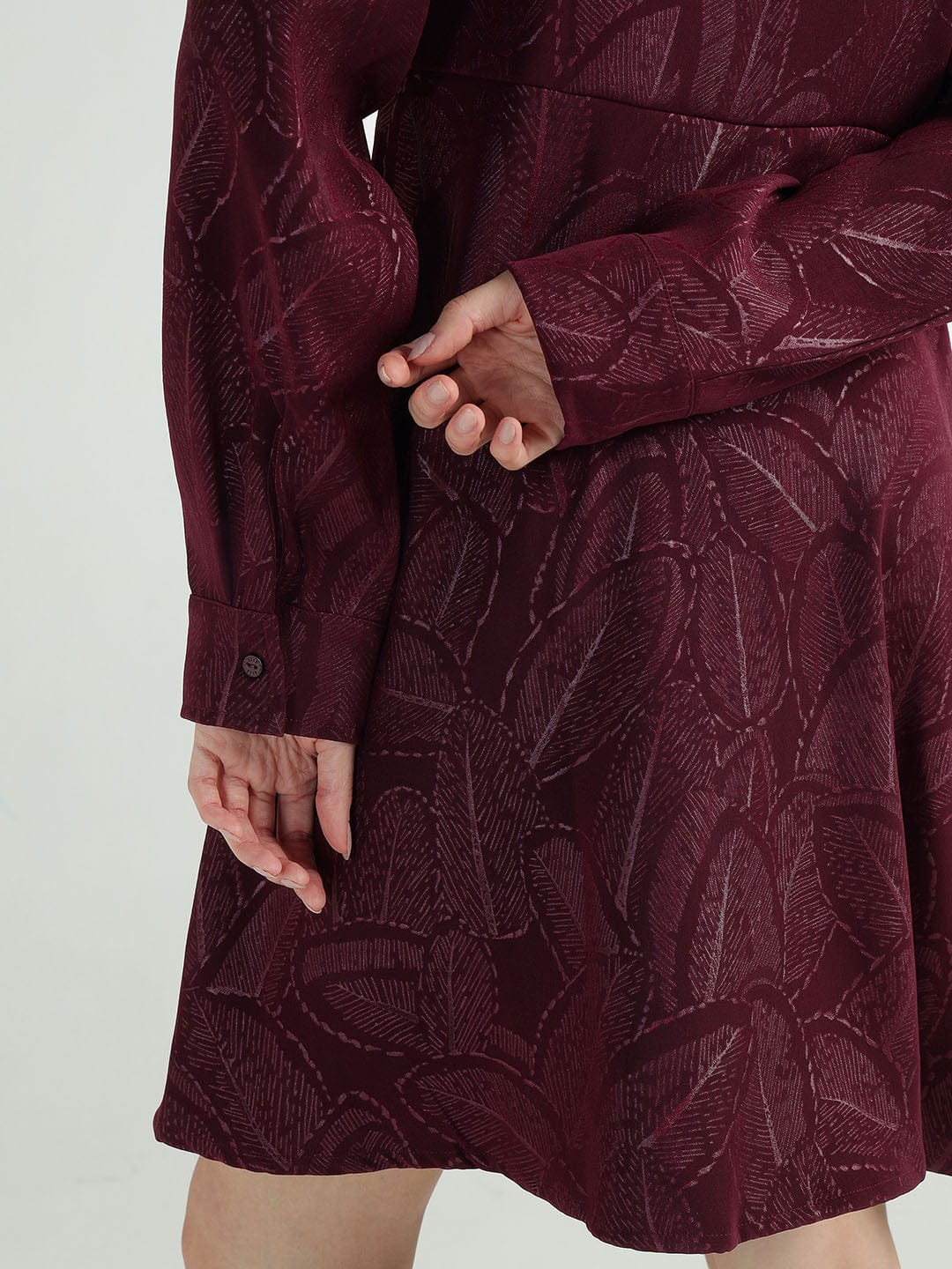 Elle Women Red Printed Collar Dress