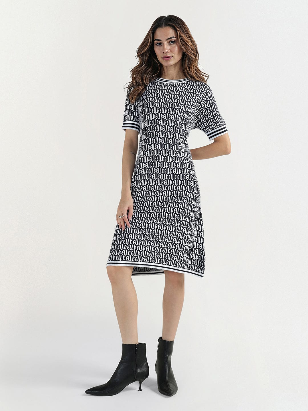 Elle Women Blue Knitted Rib Neck Dress