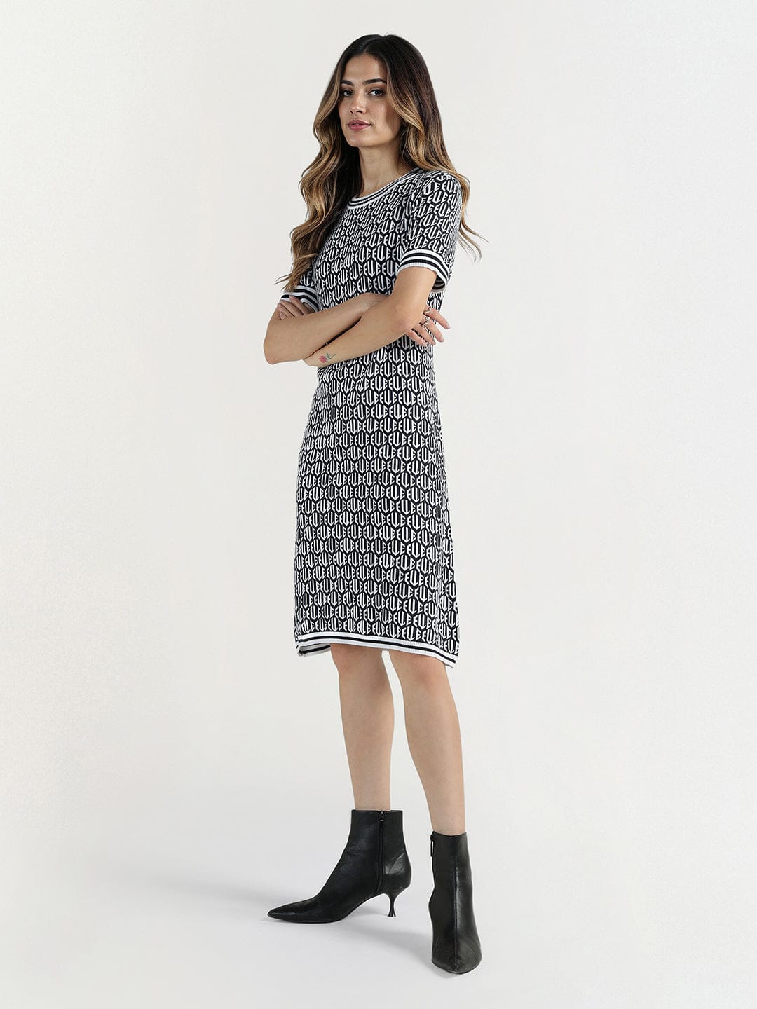 Elle Women Blue Knitted Rib Neck Dress