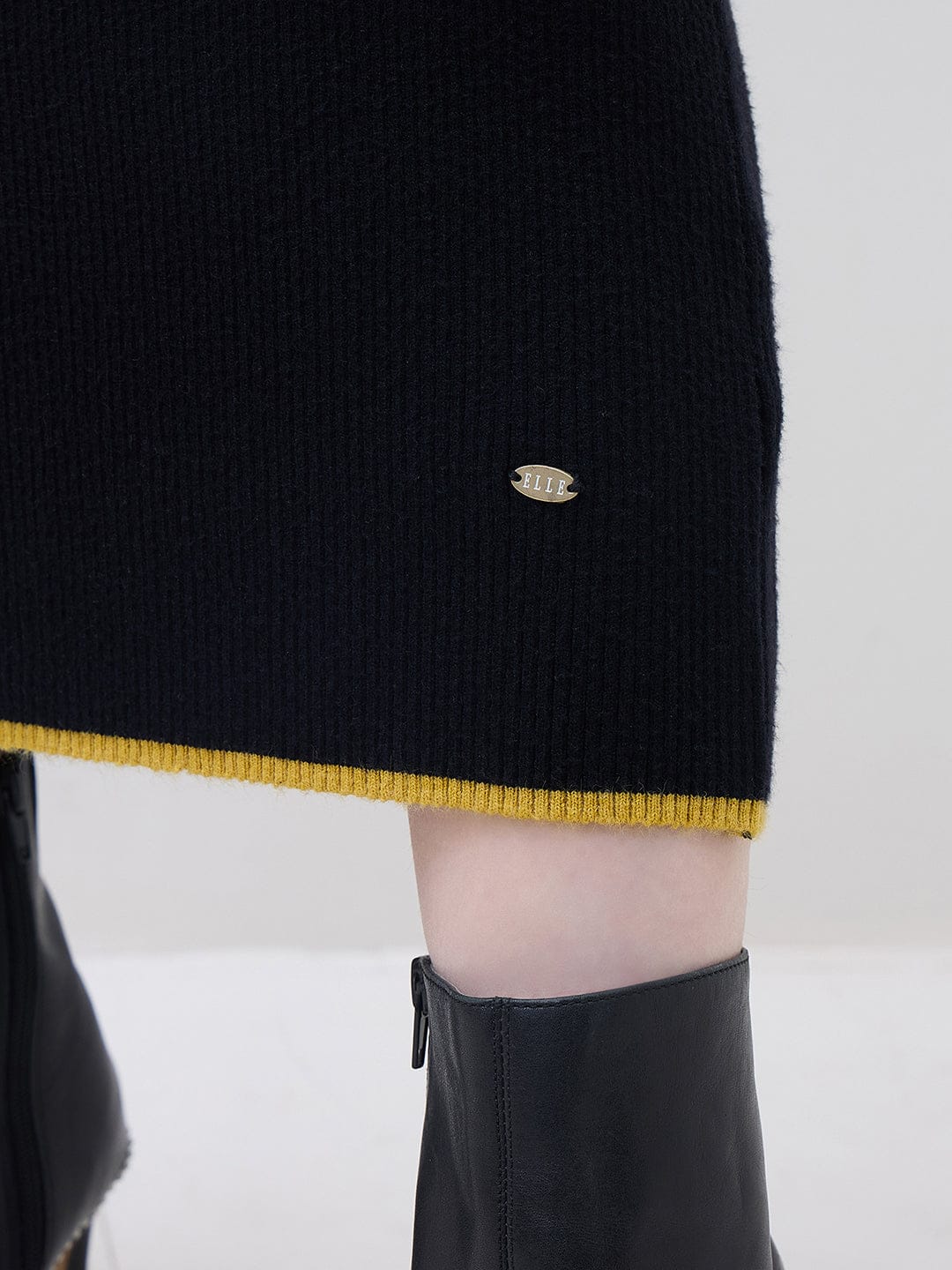 ELLE Women Black Textured Flared Fit Midi Dress