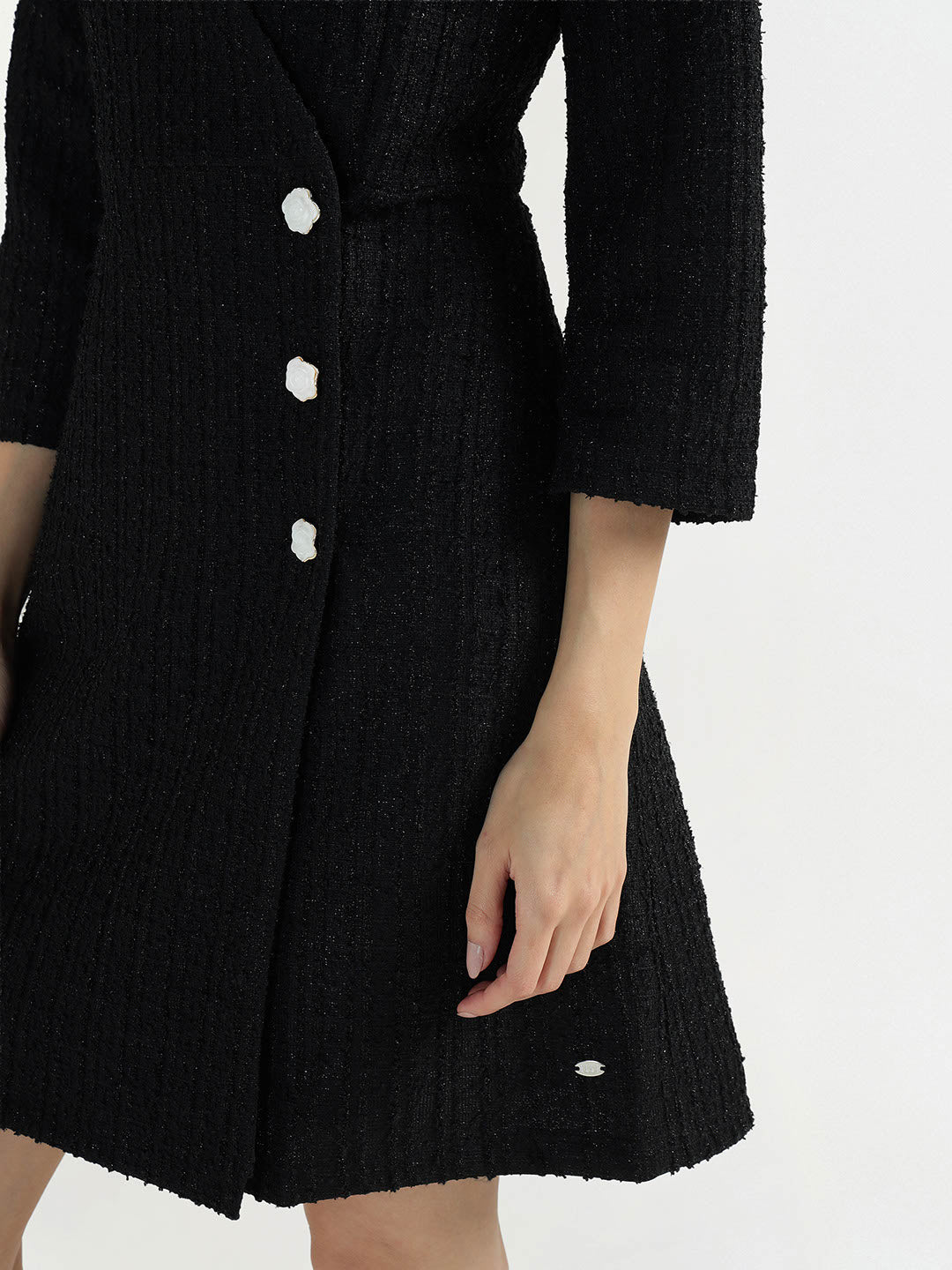 Elle Women Black Solid V Neck Dress