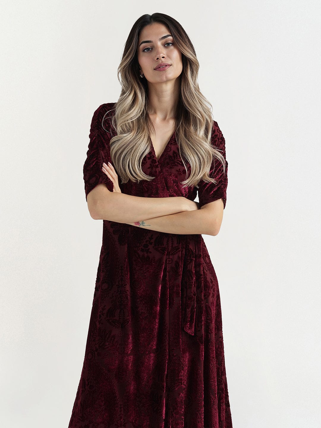 Elle Women Red Printed V Neck Dress