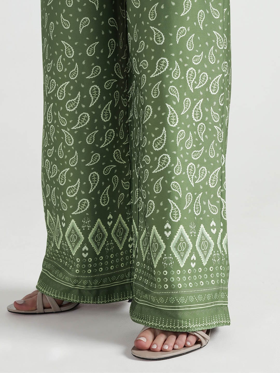 Elle Women Green Regular Fit Printed Trouser