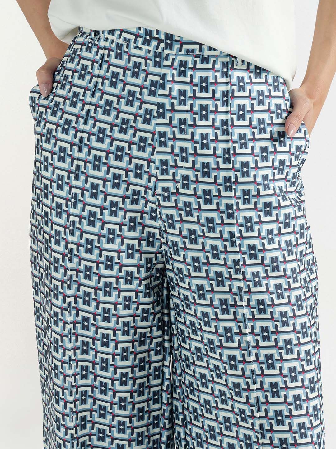 Elle Women Multi Relaxed Fit Geometric Print Trouser