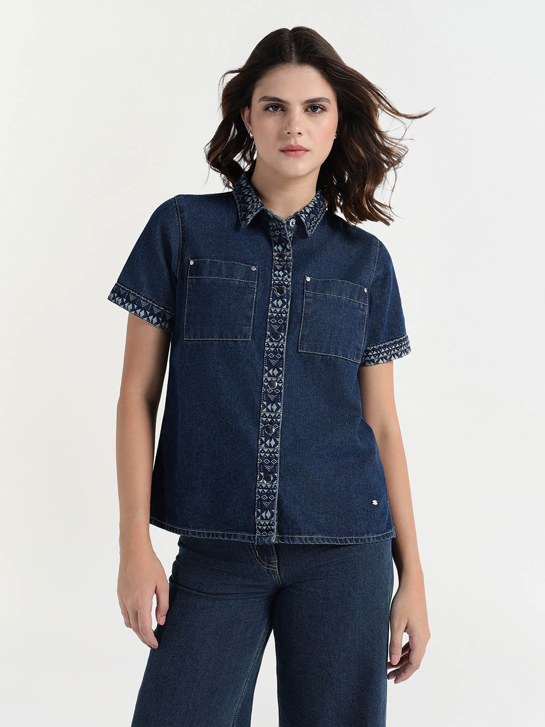 Elle Women Blue Solid Collar Shirt