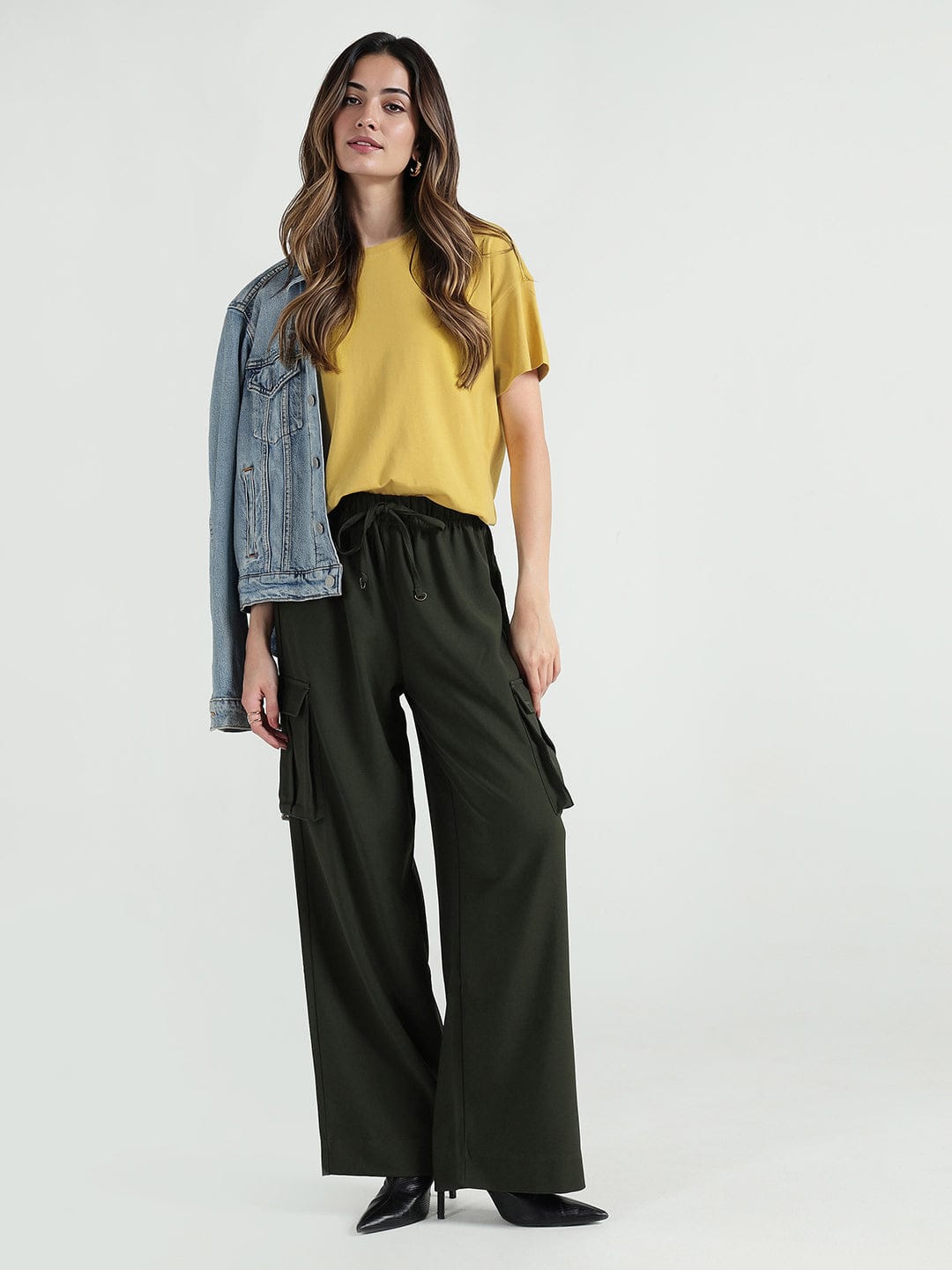 Elle Women Yellow Embellished Crew Neck Tshirt