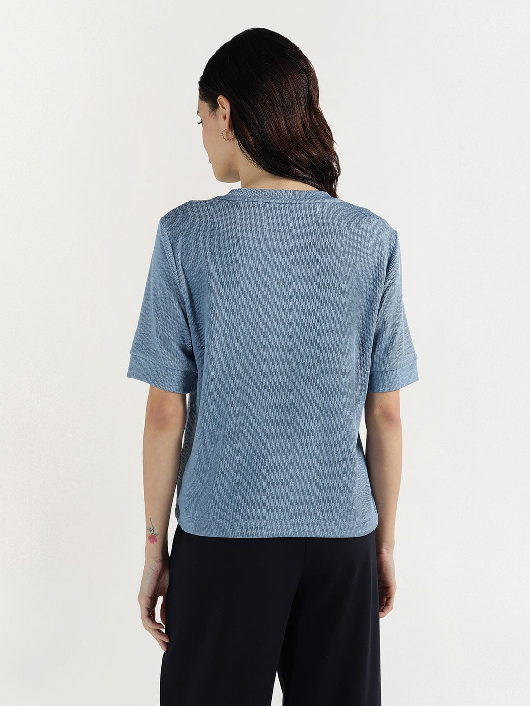 Elle Women Blue Textured Round Neck Tshirt
