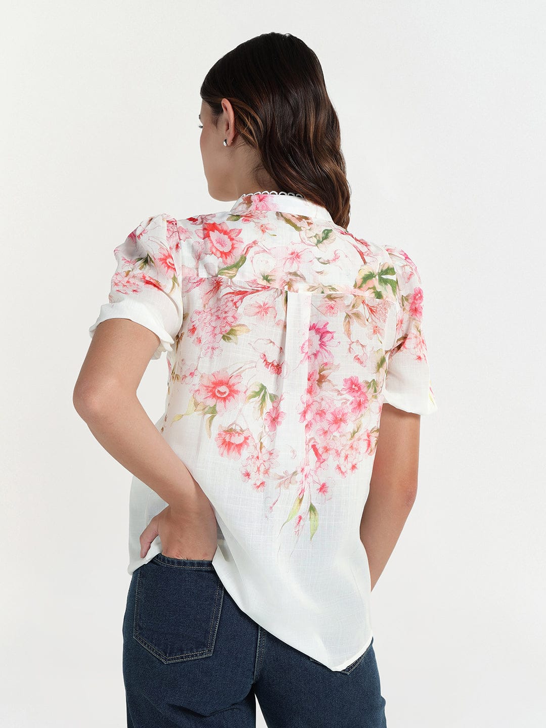 Elle Women Cream Collar Top