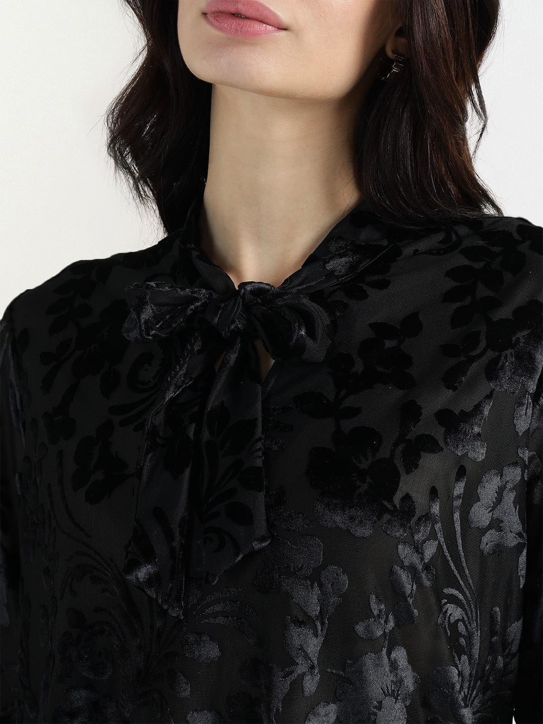 Elle Women Black Floral Round Neck Top