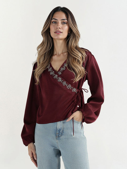 Elle Women Red Solid V Neck Top