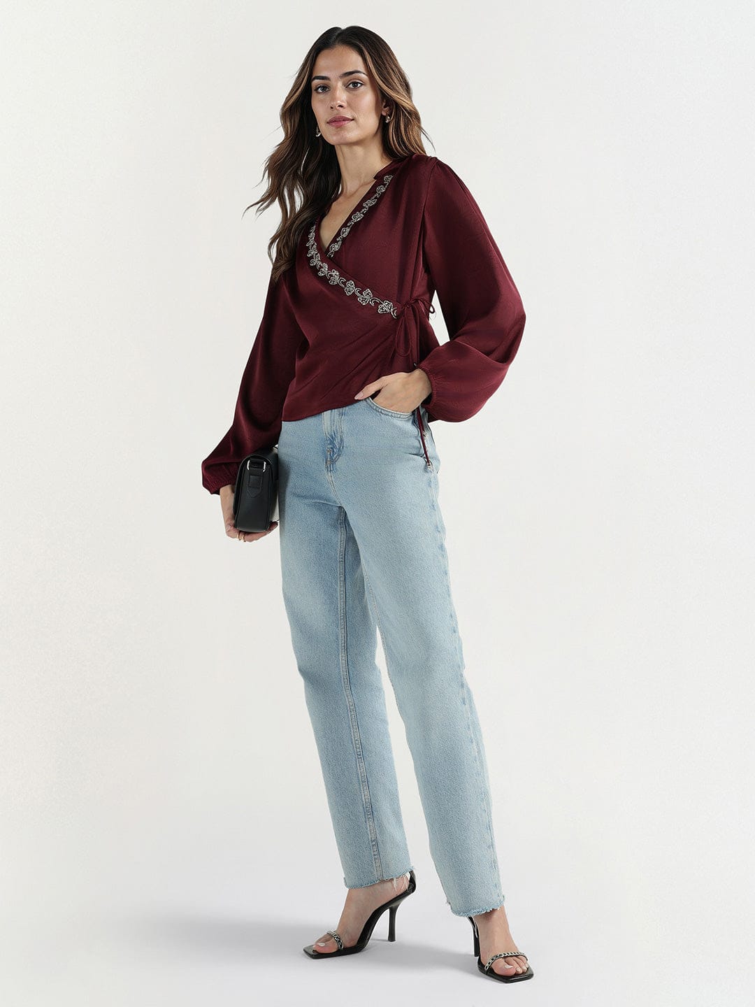 Elle Women Red Solid V Neck Top