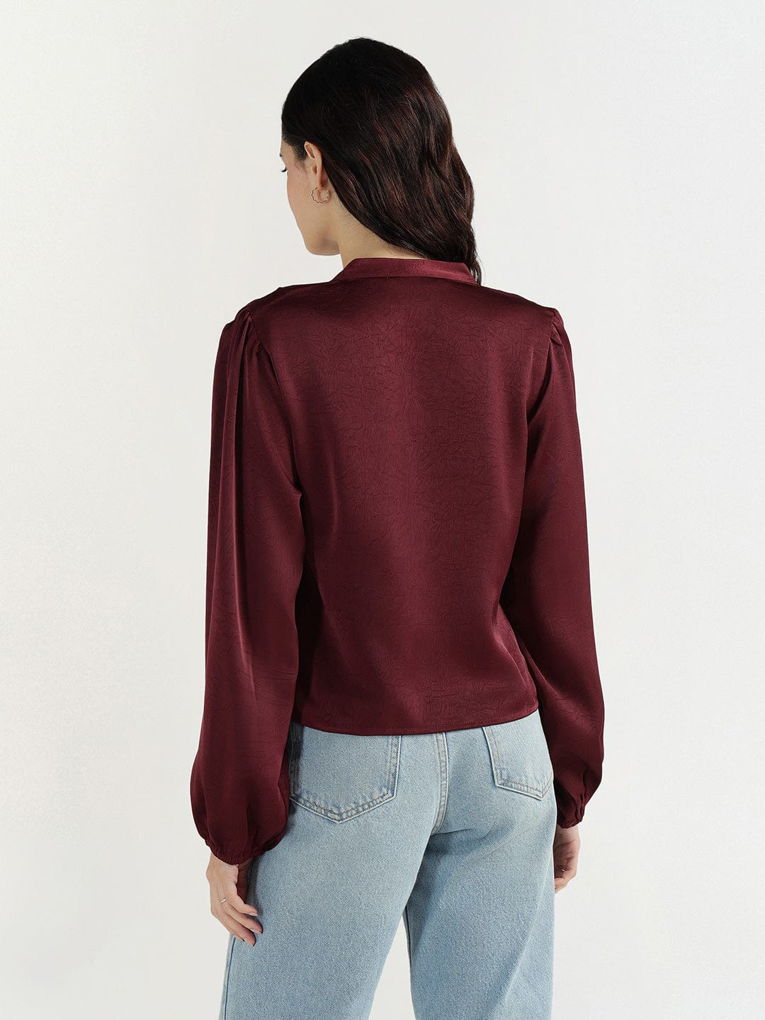 Elle Women Red Solid V Neck Top