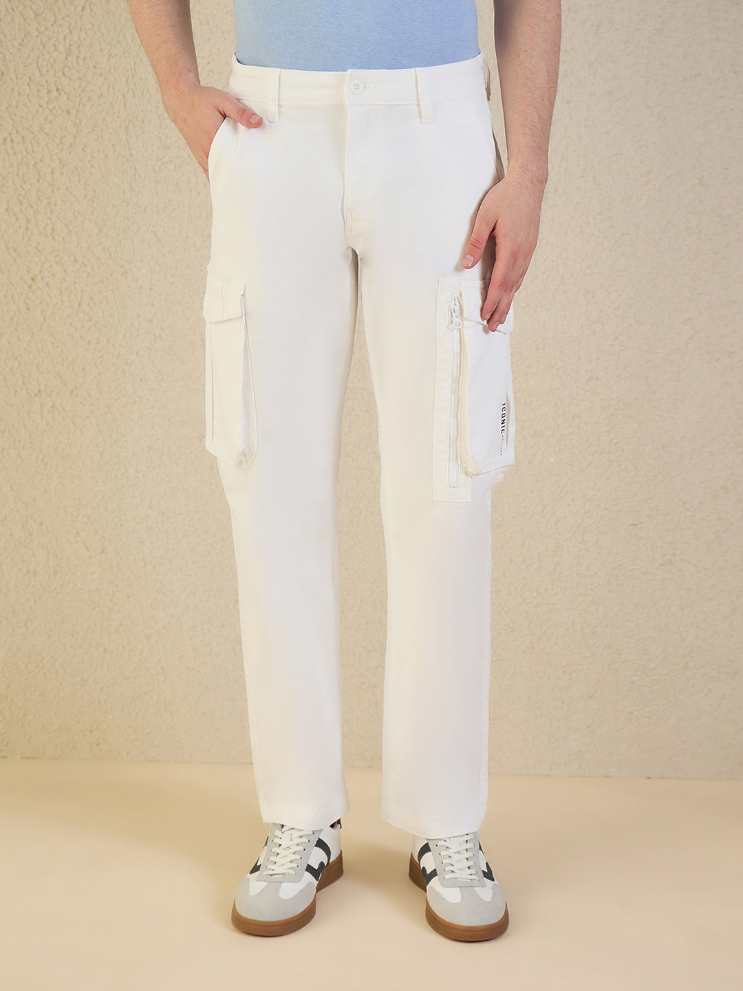 Iconic Men Off White Solid Straight Fit Cargo Pant