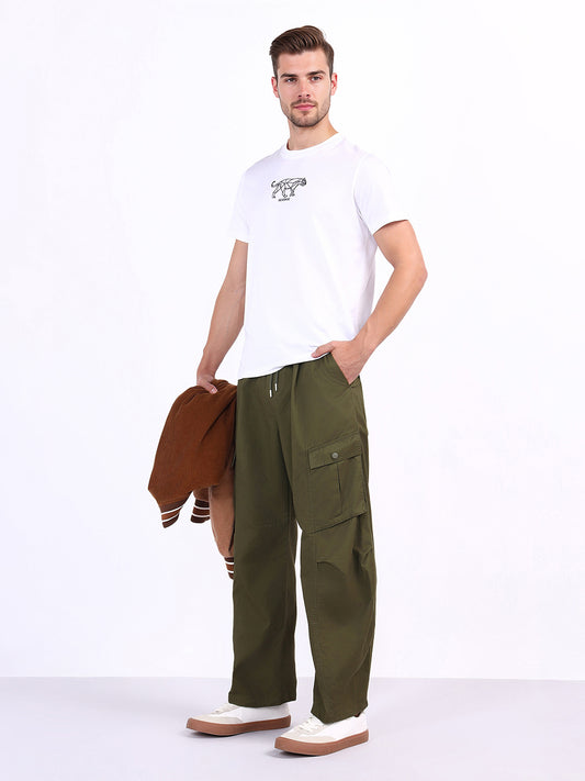 Iconic Men Green Oversized Solid Trouser