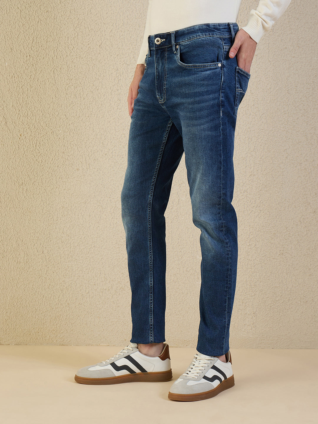 Iconic Men Blue Solid Slim Fit Jeans