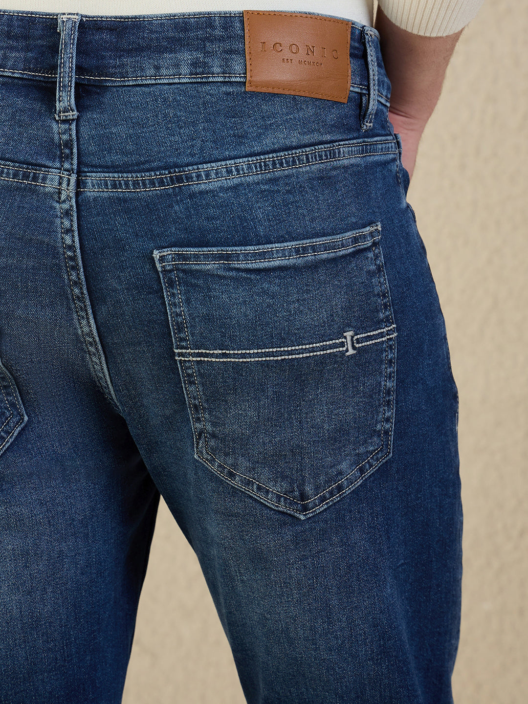 Iconic Men Blue Solid Slim Fit Jeans