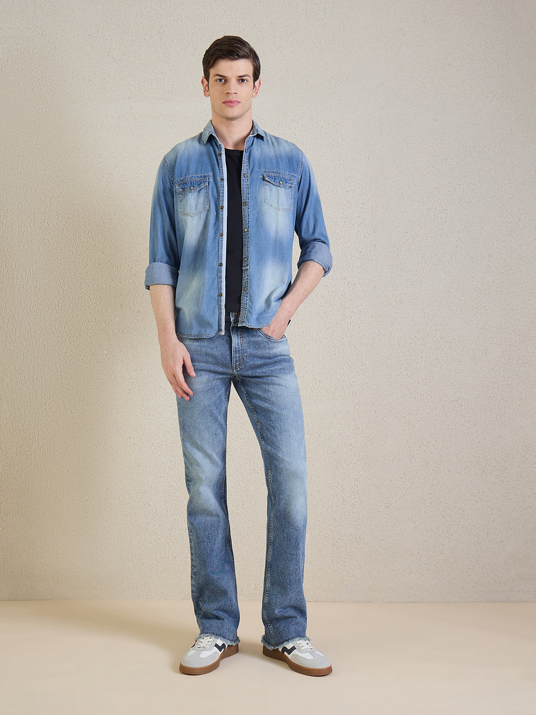 Iconic Men Blue Solid Boot Cut Jeans