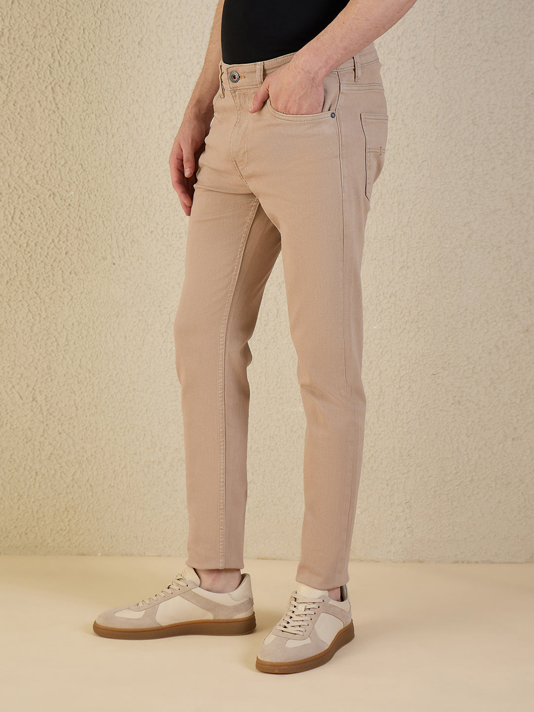 Iconic Men Brown Solid Slim Fit Jeans