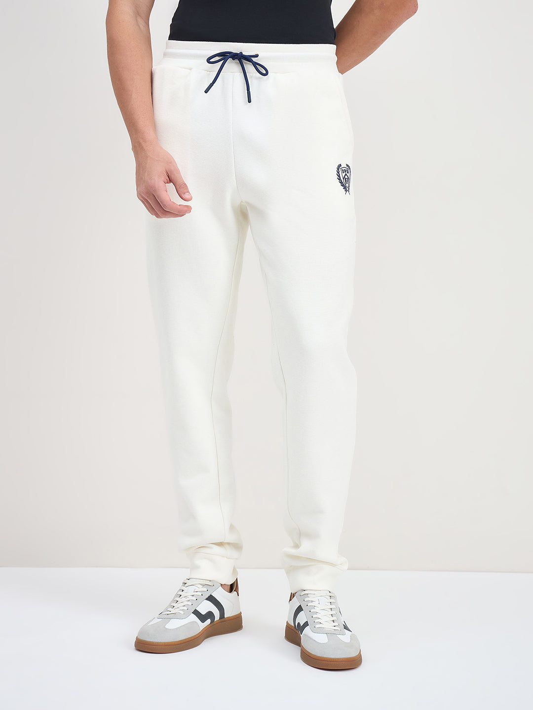 ICONIC Men White Relaxed Fit Sweat Pant