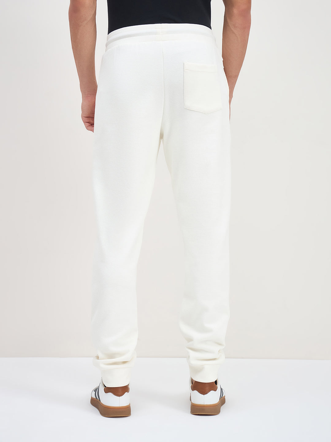ICONIC Men White Relaxed Fit Sweat Pant