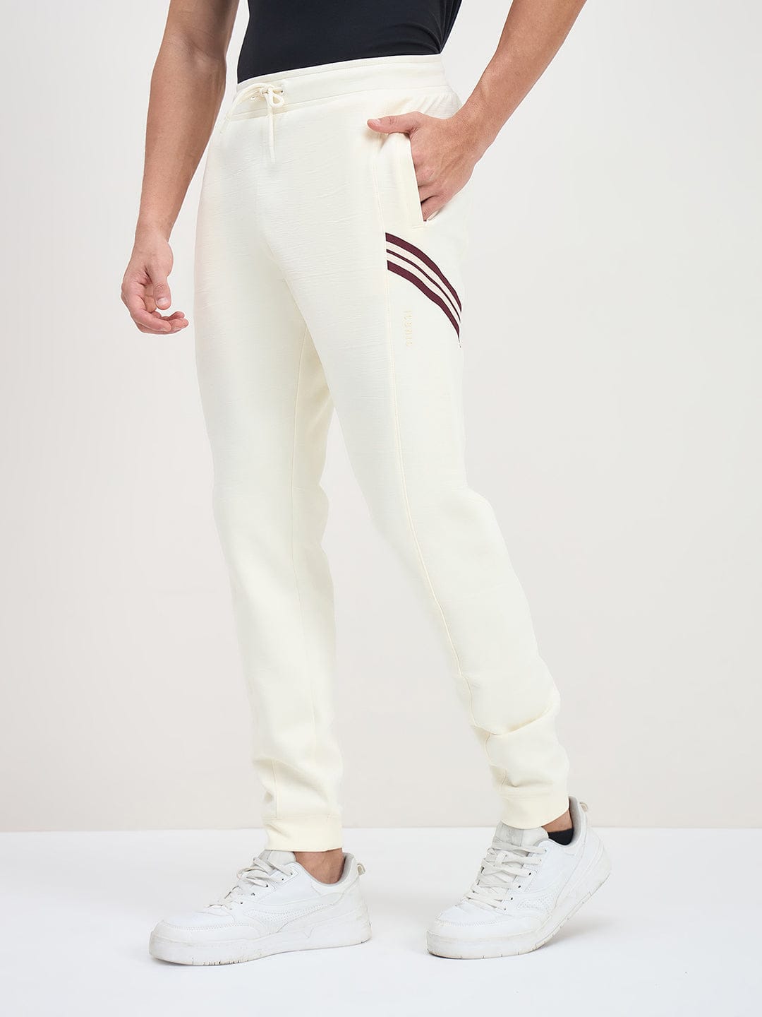 ICONIC Men Off White Relaxed Fit Sweat Pant