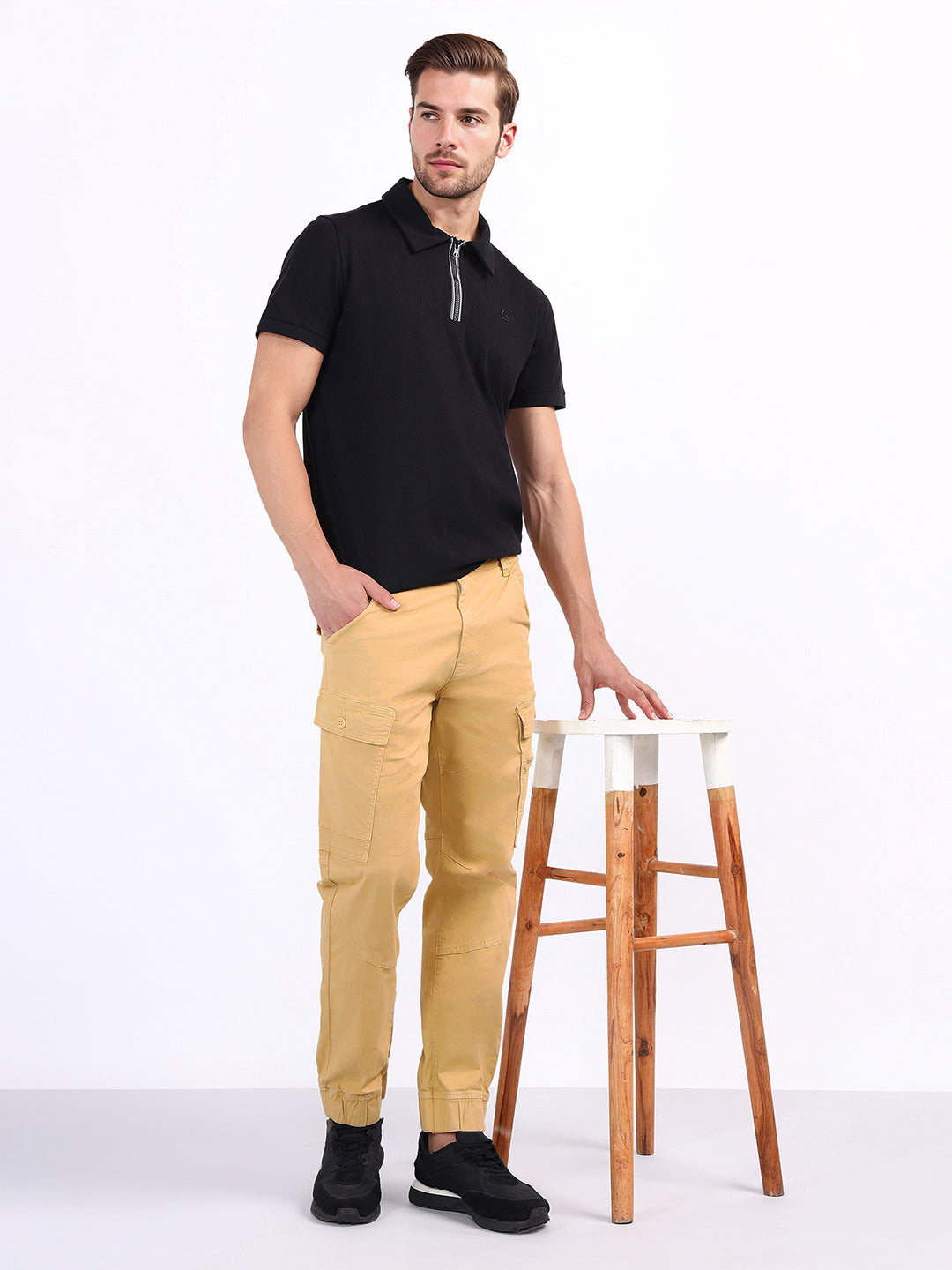 Iconic Men Beige Regular Fit Solid Trouser