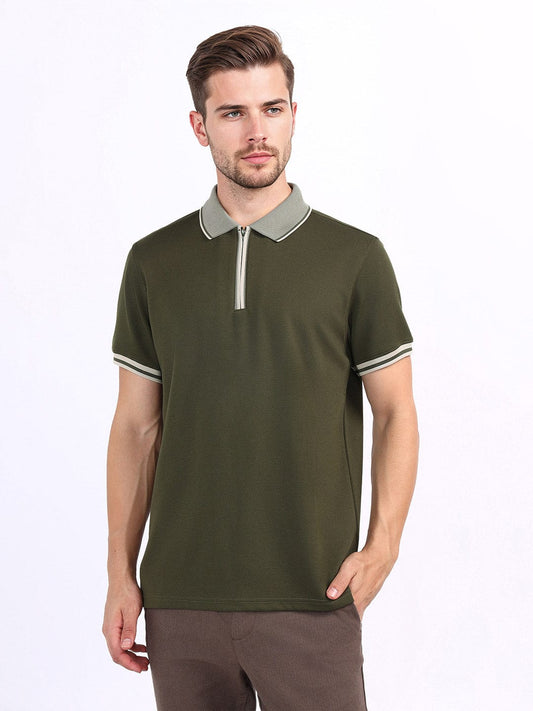 Iconic Men Green Solid Polo Tshirt