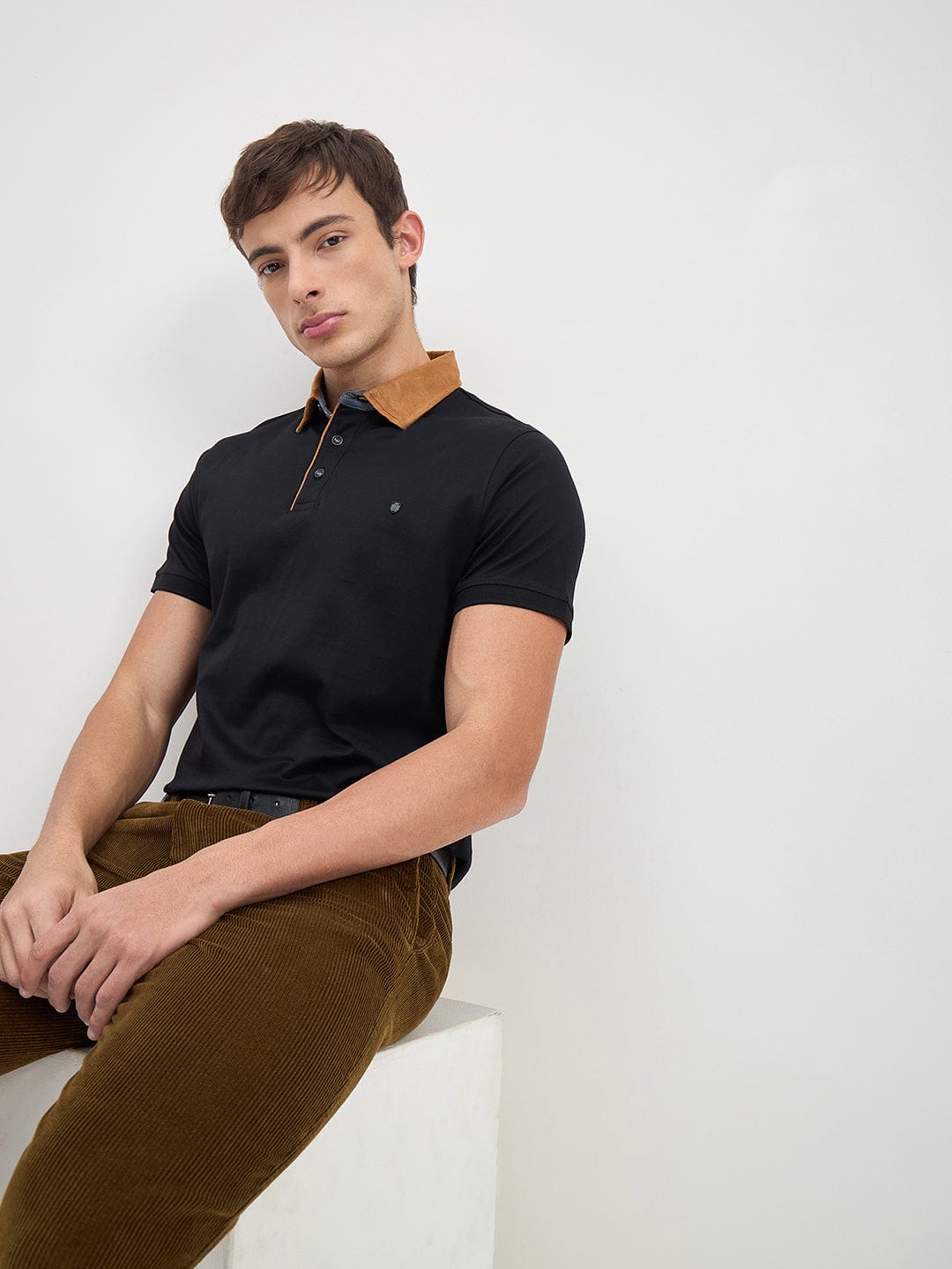 ICONIC Men Black Solid Polo Neck Regular Fit Polo T-Shirt