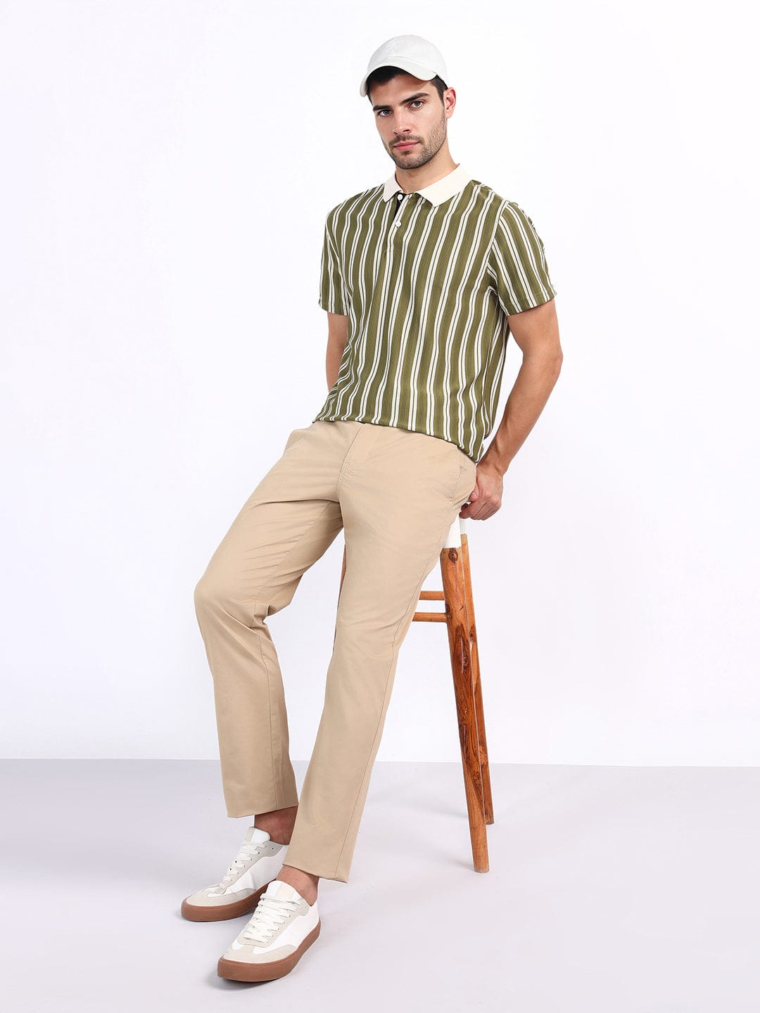 Iconic Men Green Textured Polo Tshirt