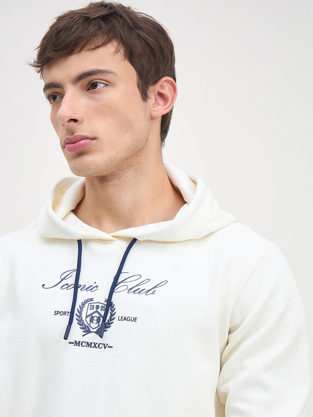 ICONIC Men White HoOD Regular Fit Textured Hooded Sweatshirt With Kangaroo Pockets